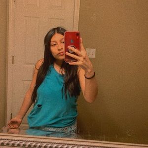 Meet your Posher, Emily